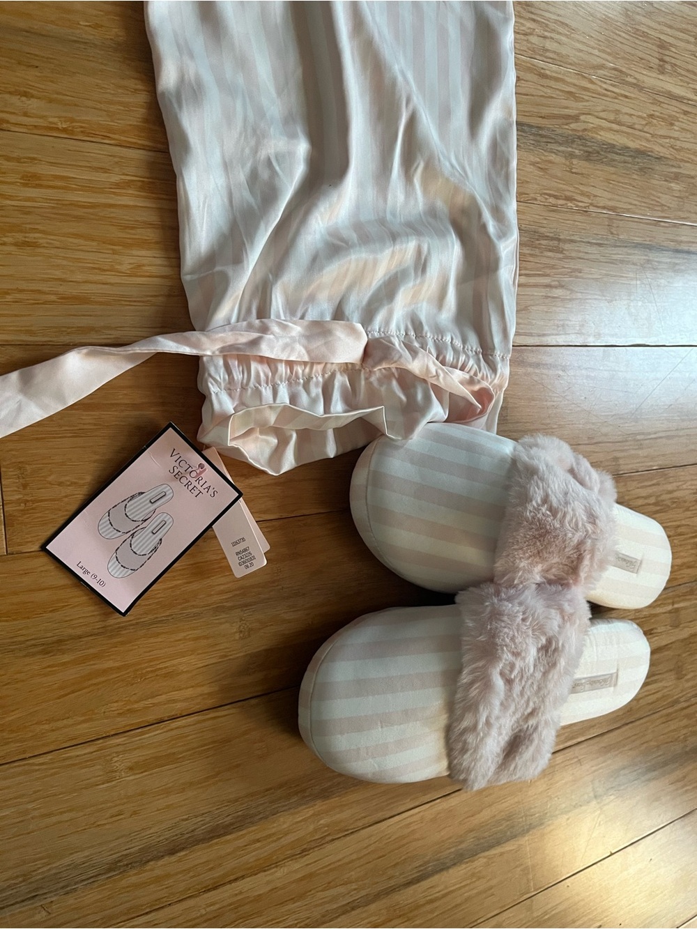 NWT Victoria's Secret Pink Stripe Faux Fur Slide Slippers